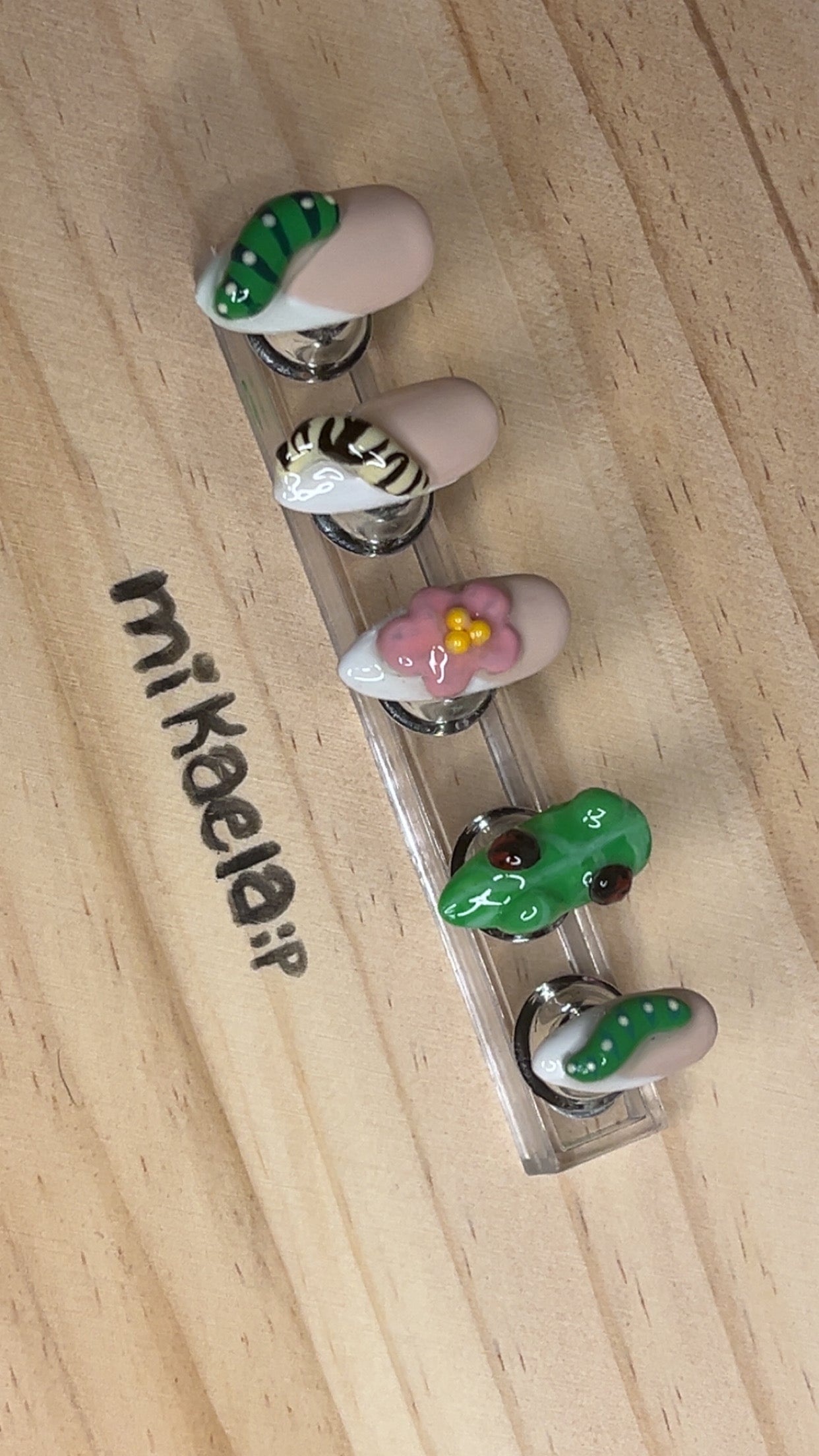 Caterpillar Set